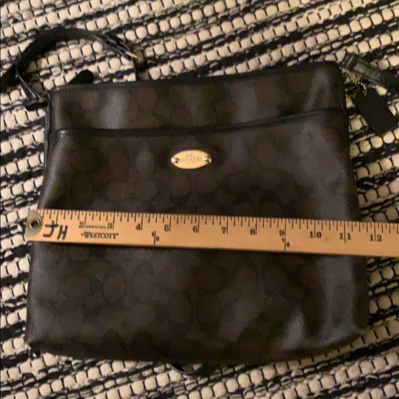 Coach File Crossbody - Picture 9 of 10